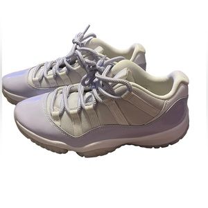 WMN Air Jordan 11 Retro Low Pure Violet